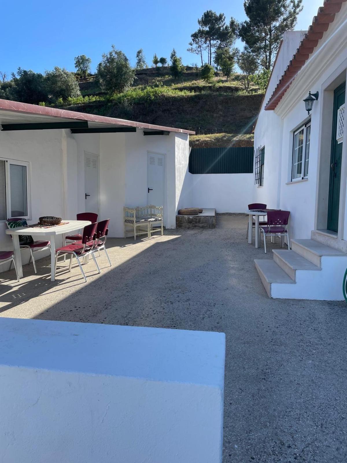 Aldeia Do Mato Guesthouse ภายนอก รูปภาพ
